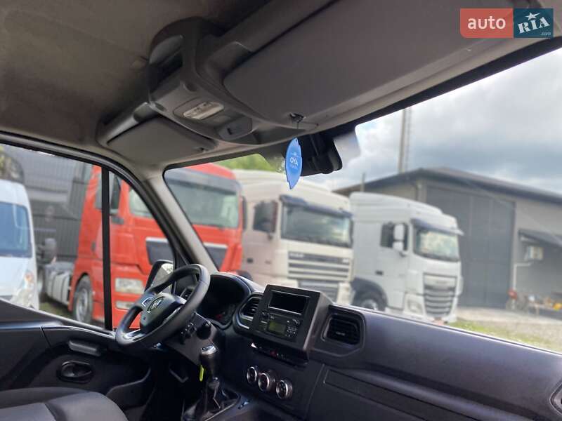 Грузовой фургон Renault Master 2021 в Хусте