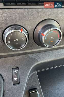 Грузовой фургон Renault Master 2021 в 