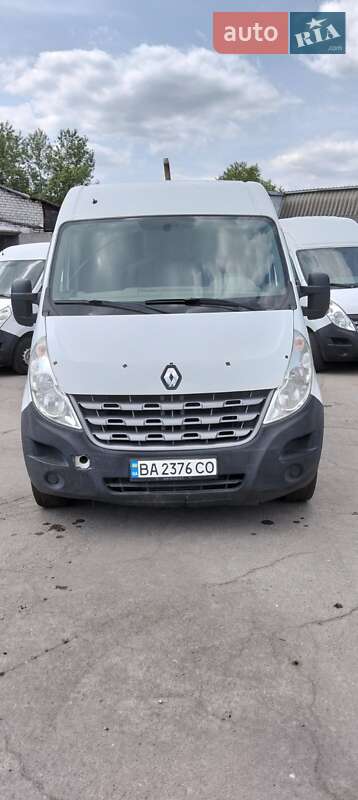Грузовой фургон Renault Master 2013 в 