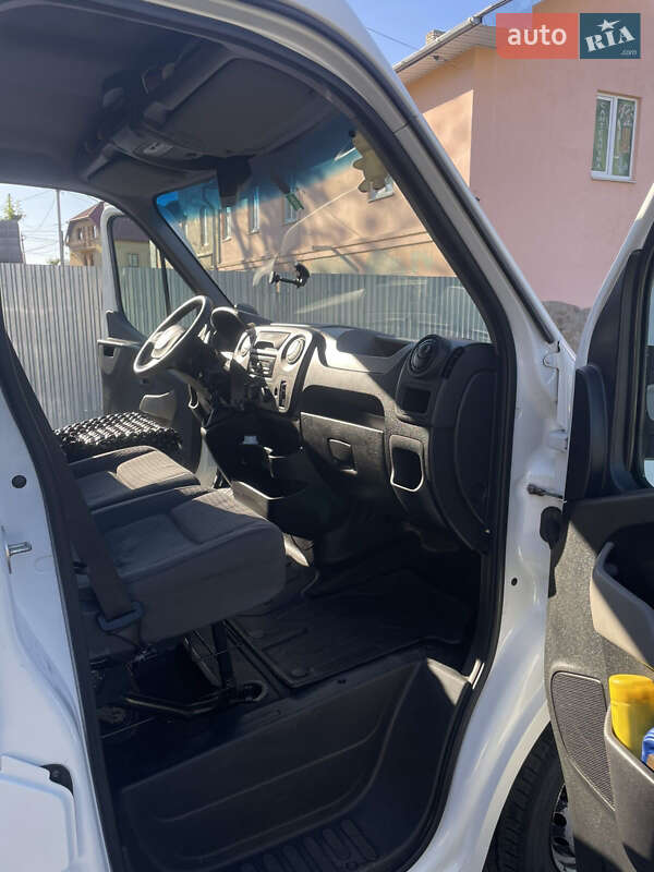 Мікроавтобус Renault Master 2016 в Болехові