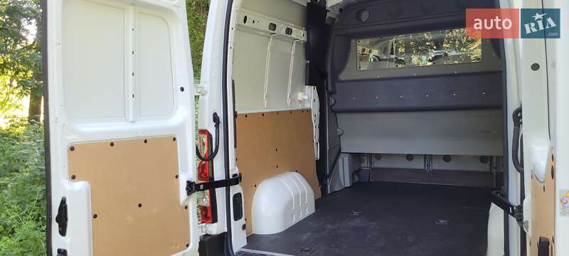 Грузопассажирский фургон Renault Master 2017 в Луцке