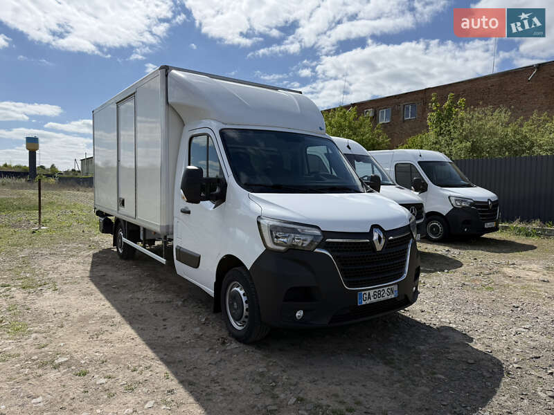 Renault Master 2021