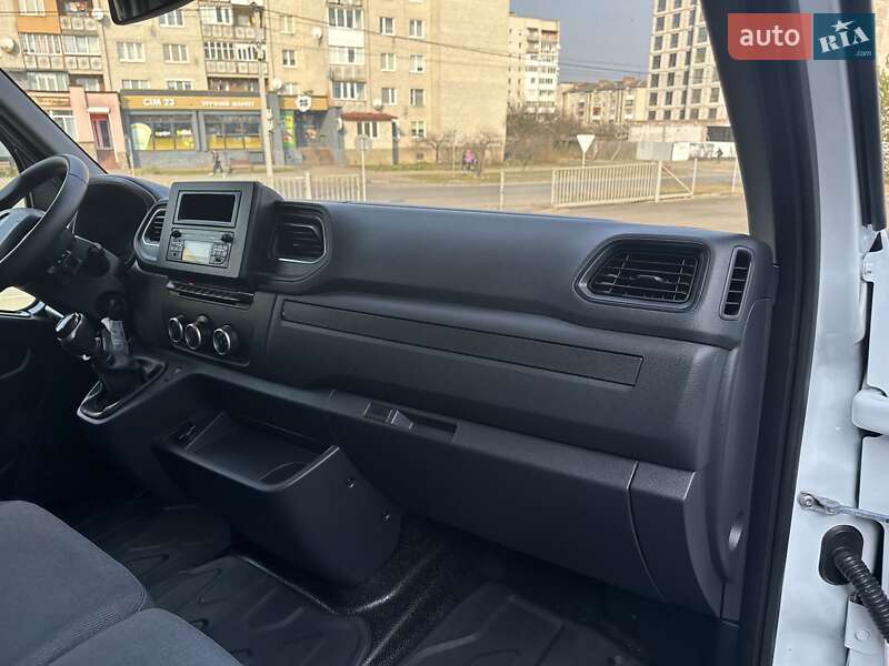Тентованый Renault Master 2020 в Ковеле