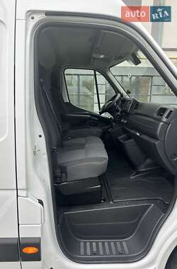 Грузовой фургон Renault Master 2021 в 