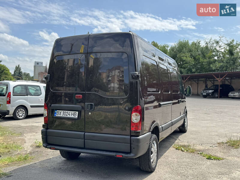 Вантажний фургон Renault Master 2010 в Хмельницькому
