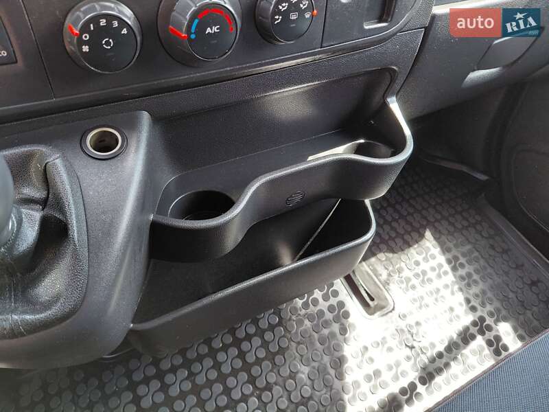 Грузовой фургон Renault Master 2016 в Ивано-Франковске