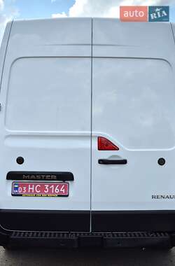 Грузовой фургон Renault Master 2020 в 