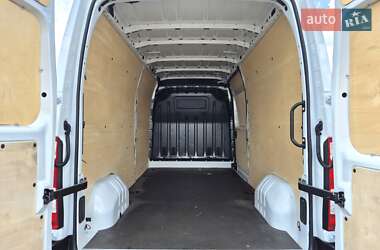 Грузовой фургон Renault Master 2020 в 