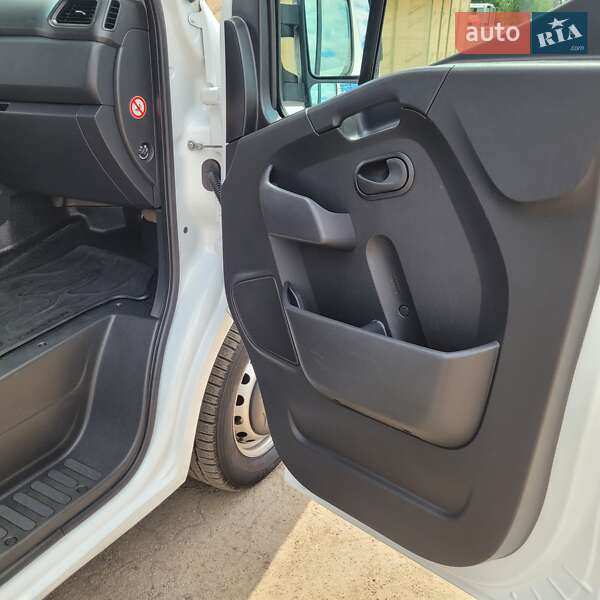 Грузовой фургон Renault Master 2021 в Луцке