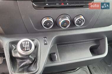 Грузовой фургон Renault Master 2021 в 