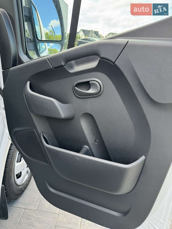 Грузовой фургон Renault Master 2020 в Луцке