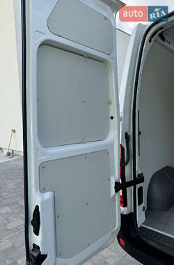 Грузовой фургон Renault Master 2020 в 