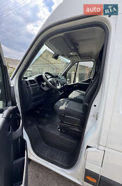 Грузовой фургон Renault Master 2020 в 