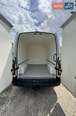 Грузовой фургон Renault Master 2020 в 