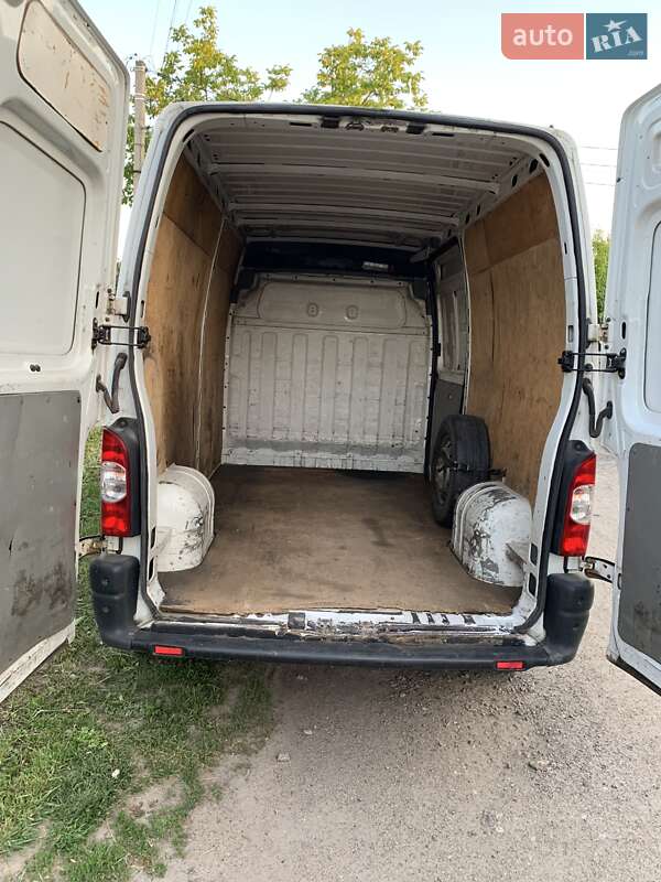 Грузовой фургон Renault Master 2007 в Тараще
