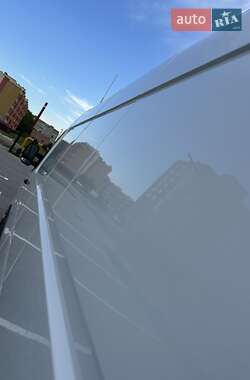 Грузовой фургон Renault Master 2022 в 