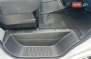 Грузовой фургон Renault Master 2022 в 