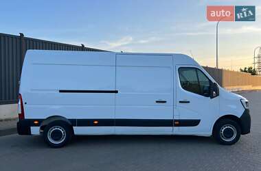 Грузовой фургон Renault Master 2023 в 
