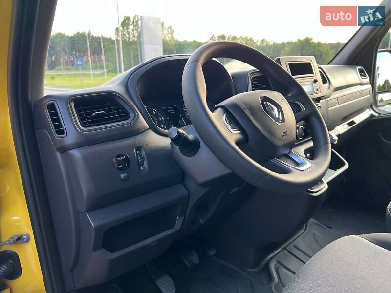 Тентованый Renault Master 2021 в Киеве