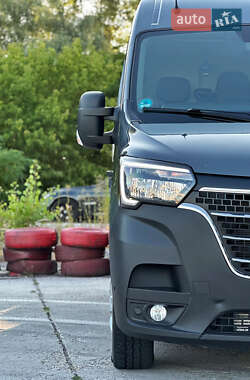 Грузовой фургон Renault Master 2020 в 