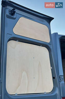 Грузовой фургон Renault Master 2020 в 
