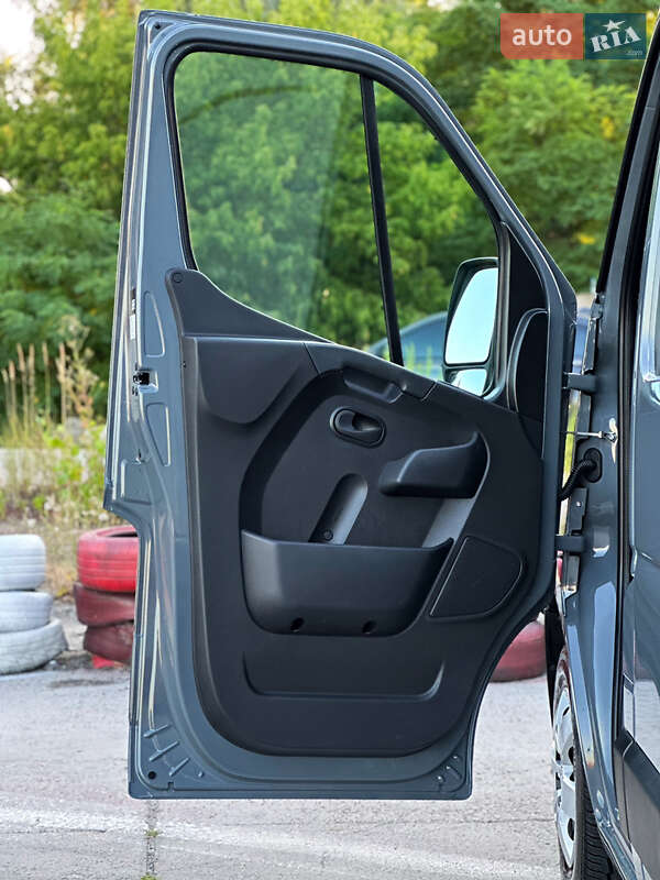 Грузовой фургон Renault Master 2020 в Киеве