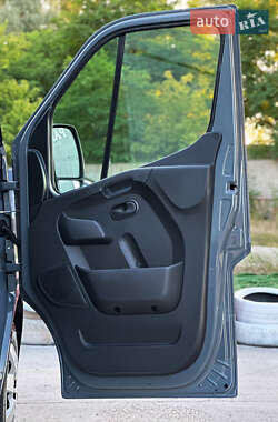 Грузовой фургон Renault Master 2020 в 