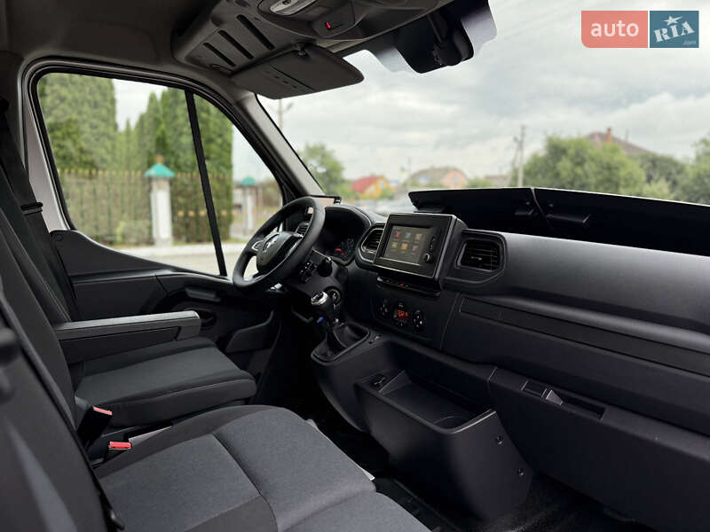 Тентованый Renault Master 2021 в Дубно