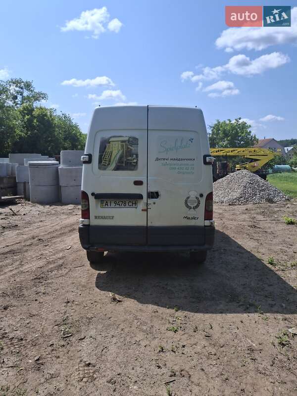 Грузовой фургон Renault Master 2004 в Обухове