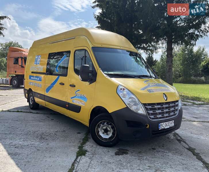 Вантажний фургон Renault Master 2013 в Львові