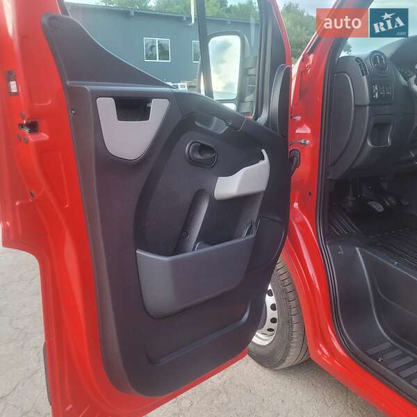 Грузовой фургон Renault Master 2018 в Луцке