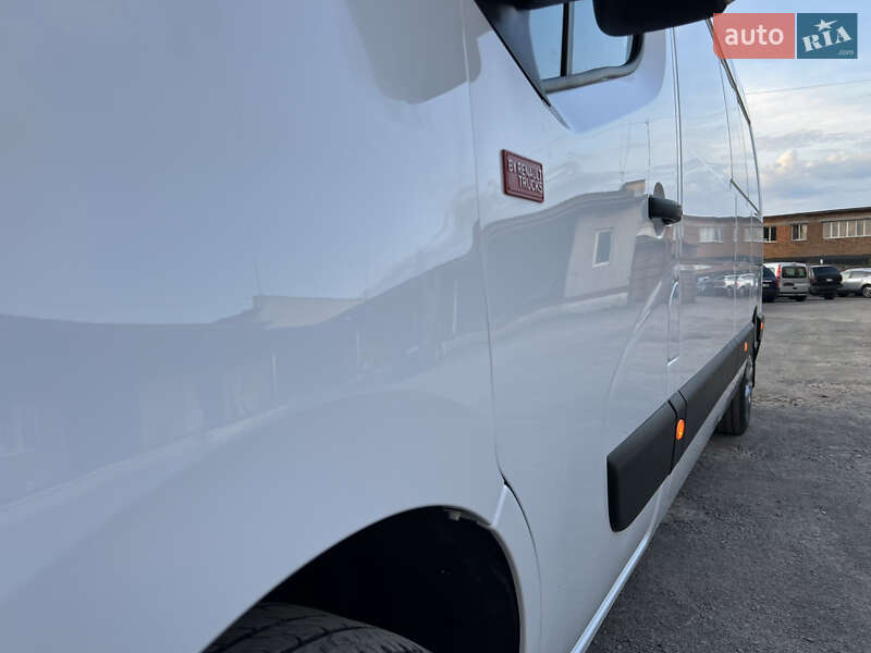 Грузовой фургон Renault Master 2021 в Дубно