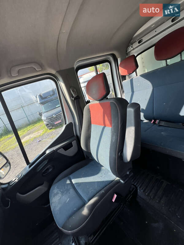 Грузовой фургон Renault Master 2015 в Луцке