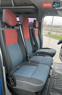 Грузопассажирский фургон Renault Master 2013 в 