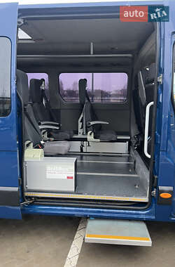 Грузопассажирский фургон Renault Master 2013 в 