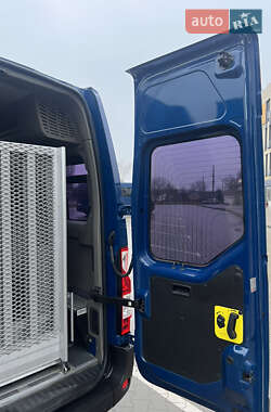 Грузопассажирский фургон Renault Master 2013 в 