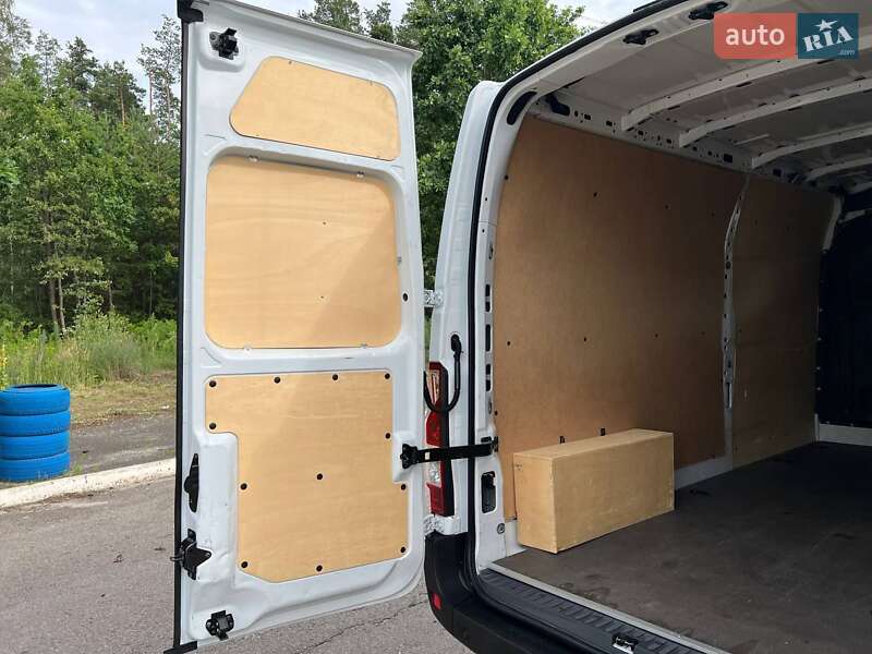 Грузовой фургон Renault Master 2021 в Киеве