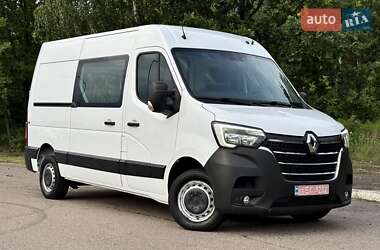 Грузовой фургон Renault Master 2021 в 