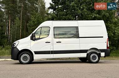 Грузовой фургон Renault Master 2021 в 