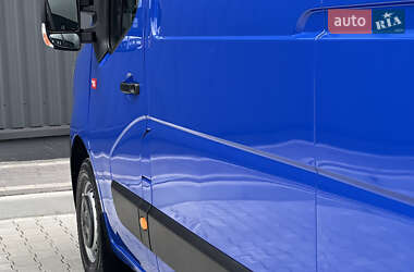Грузовой фургон Renault Master 2021 в 