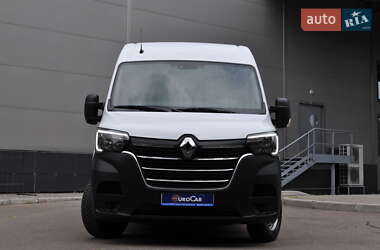 Грузовой фургон Renault Master 2020 в 