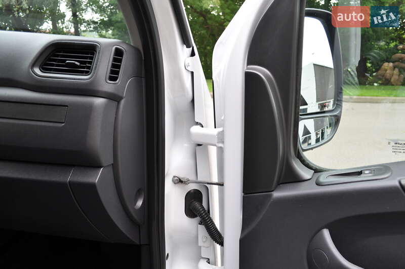Грузовой фургон Renault Master 2020 в Киеве