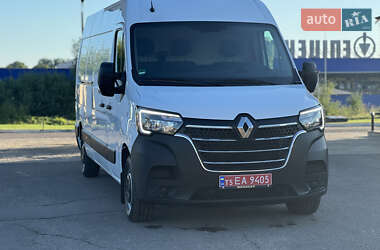 Грузопассажирский фургон Renault Master 2022 в 