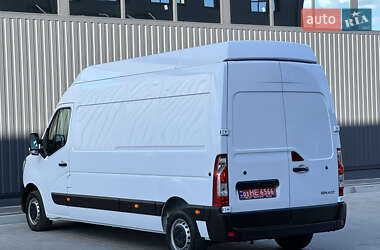 Грузовой фургон Renault Master 2022 в 