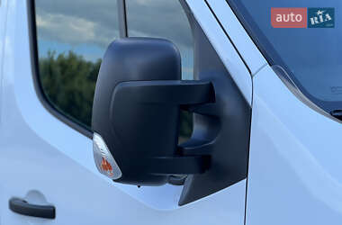 Грузовой фургон Renault Master 2022 в 