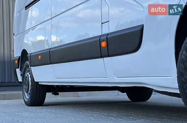 Грузовой фургон Renault Master 2022 в 