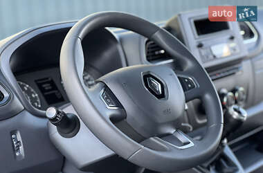 Грузовой фургон Renault Master 2022 в 
