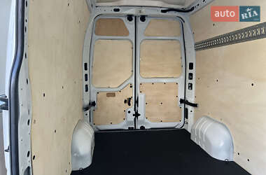 Грузовой фургон Renault Master 2022 в 