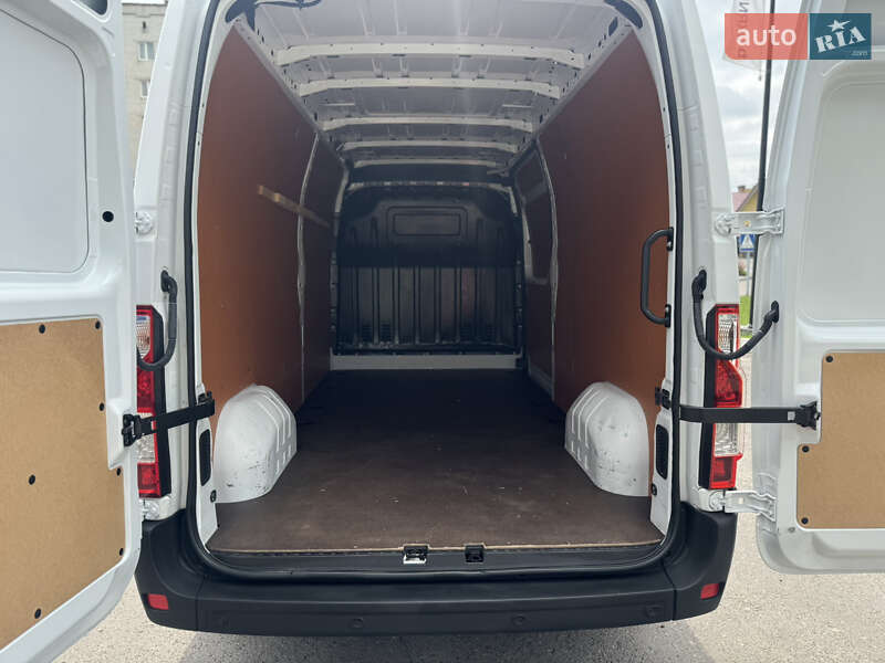 Грузовой фургон Renault Master 2021 в Дубно