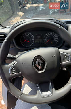 Грузовой фургон Renault Master 2021 в 